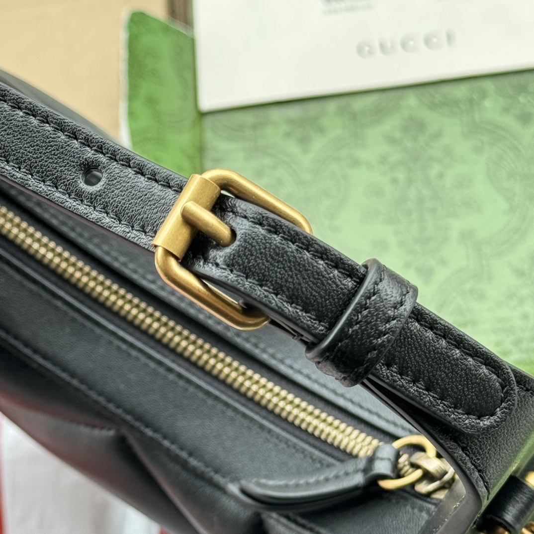 Gucci Hobo Bags